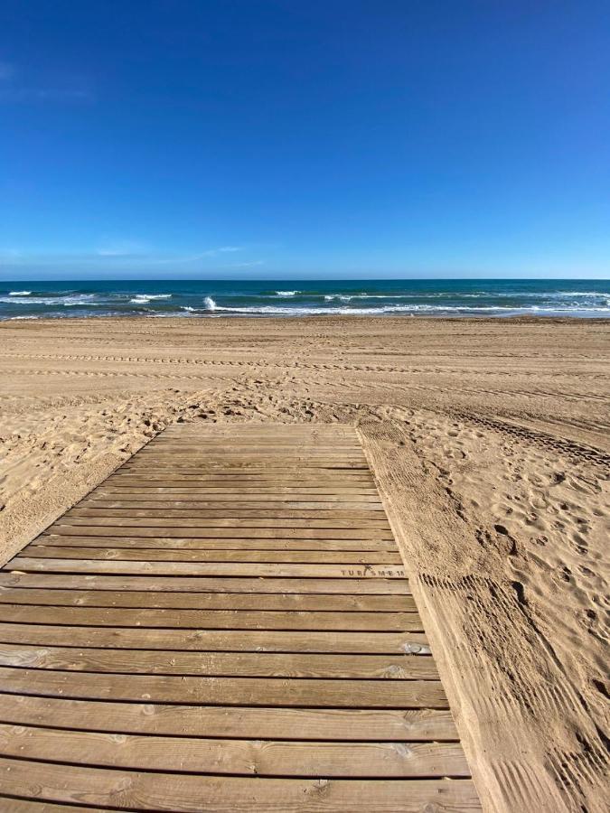 Residenz Ramon Gallud Torrevieja Buitenkant foto