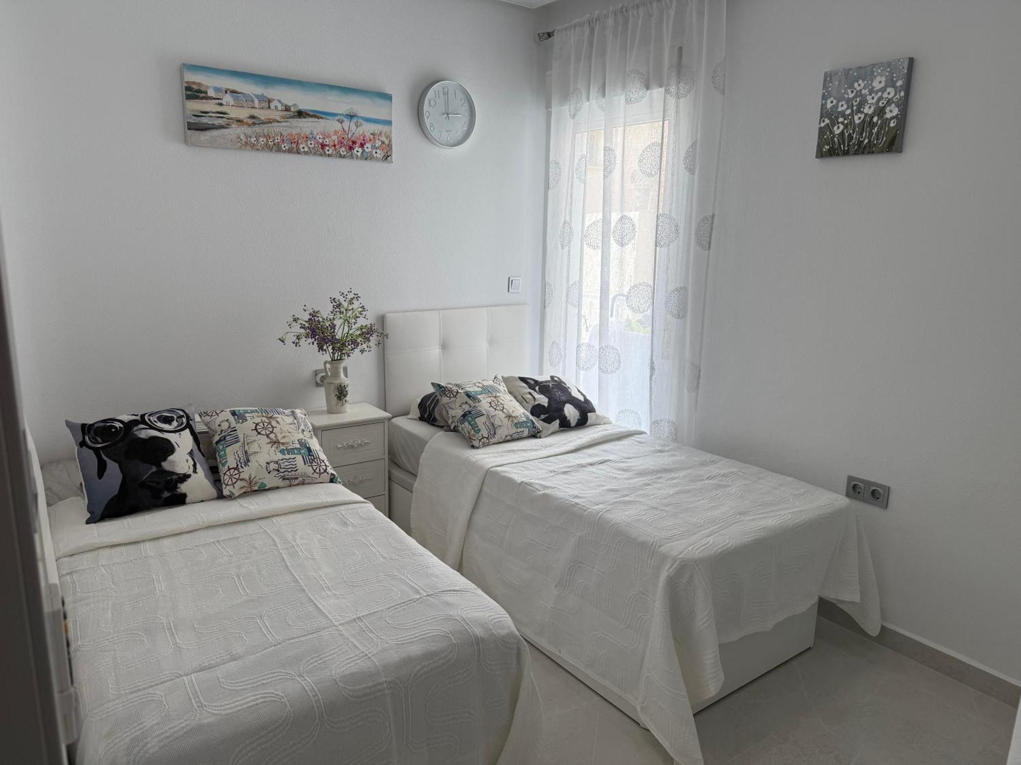 Residenz Ramon Gallud Torrevieja Buitenkant foto
